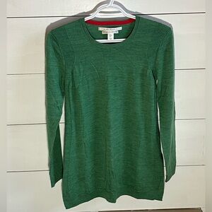 Max Studio 100% Extrafine Merino Wool